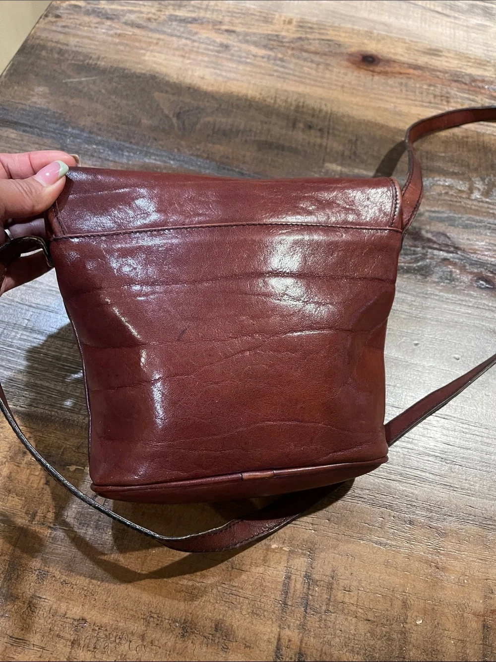 Oroton Leather Messenger Bag in Deep Brown